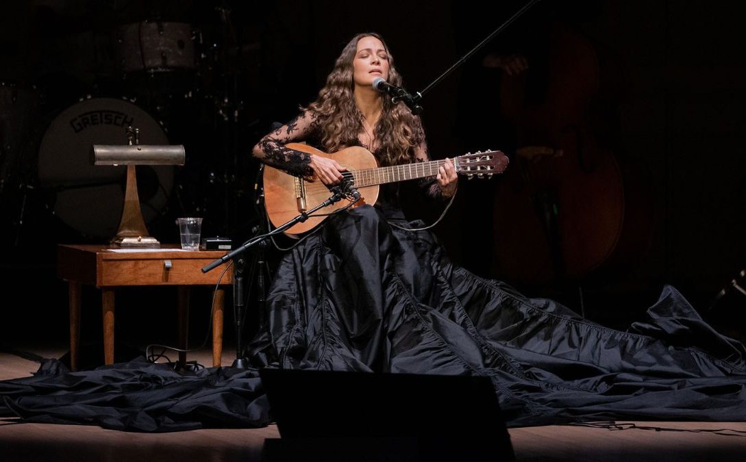 Natalia Lafourcade, Grammys, Carnegie Hall, De Todas Las Flores - Regios Al Cuadrado