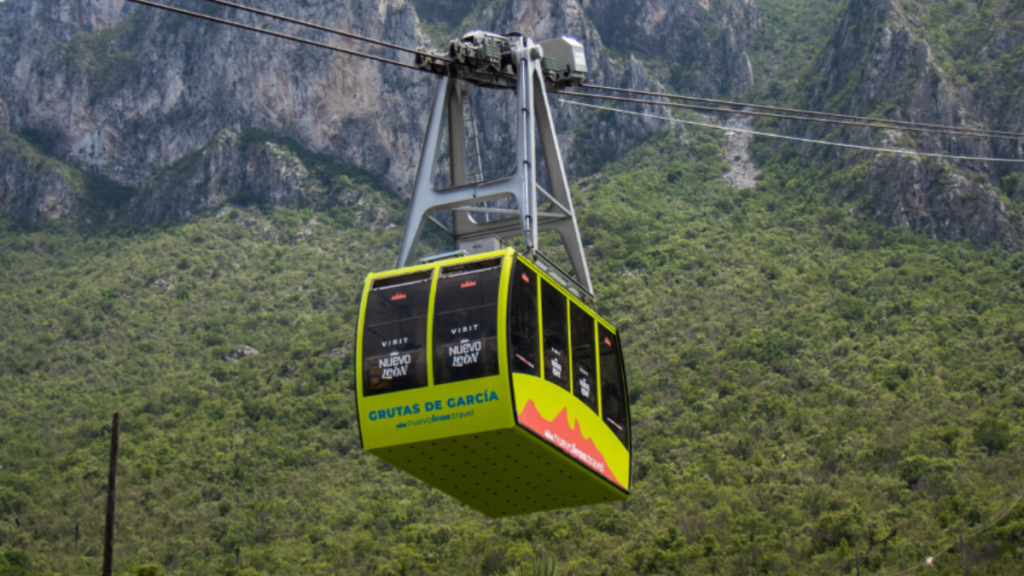 Image - Regios Al Cuadrado El Teleférico De Las Grutas De García En Operación.
