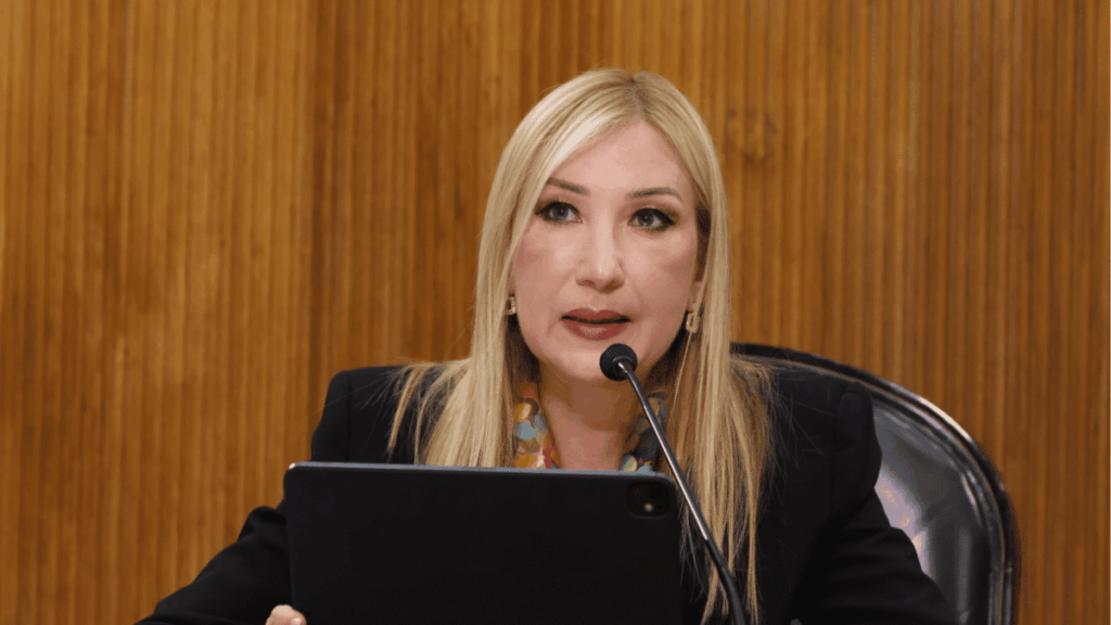 Escasez En Hospitales Ante Recortes Del Gobernador Samuel García - Regios Al Cuadrado