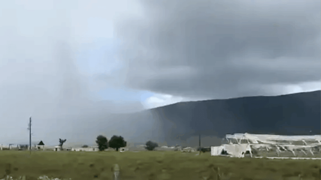 Lluvias Por El Huracán Isaías En Nuevo León - Regios Al Cuadrado - Regios Al Cuadrado